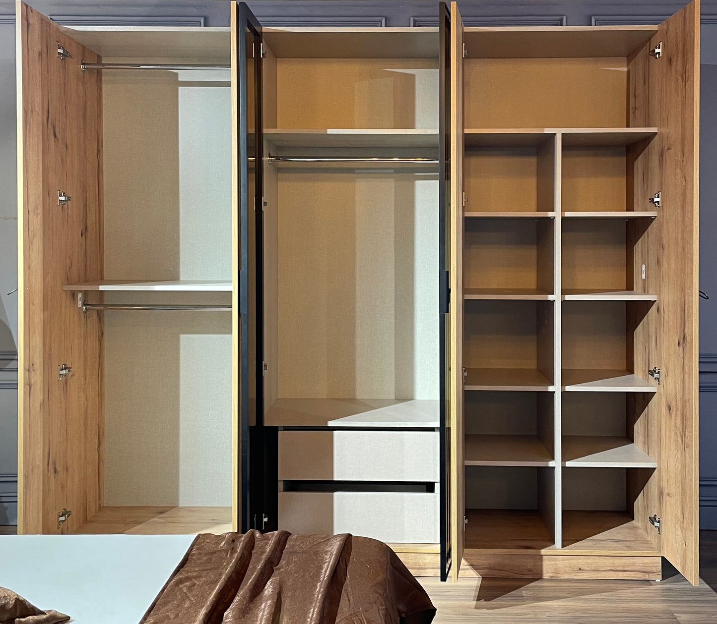 DETROID Bedroom